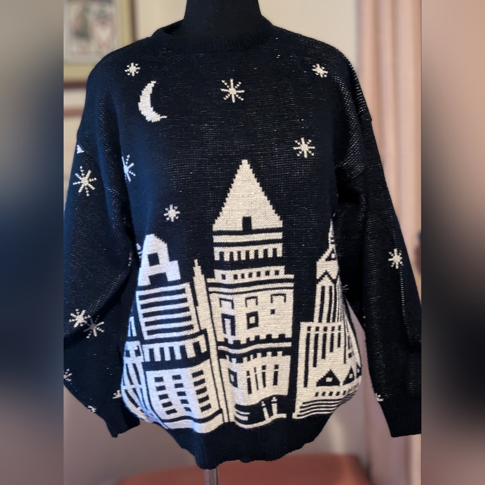 Black and White Cityscape Sweater Large
